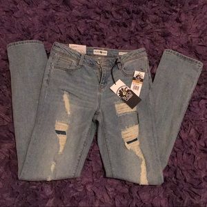 NWT - Black Daisy brand new sz 3 super cute jeans!